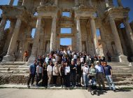 Büyükşehir Kitap Kulübü Üyelerinden Celsus Kütüphanesi’ne Ziyaret