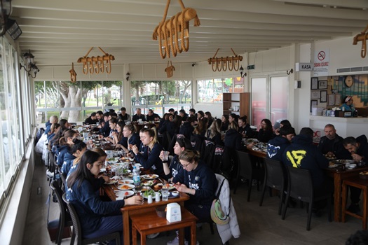 Belediye, Deprem Bölgesinden Gelen Kadınların Yanında