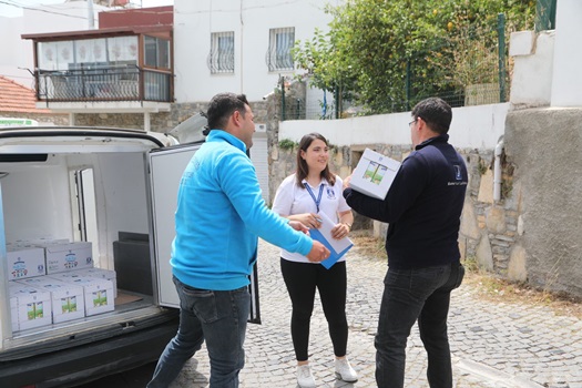 Belediyenin Halk Süt Projesi Sürüyor