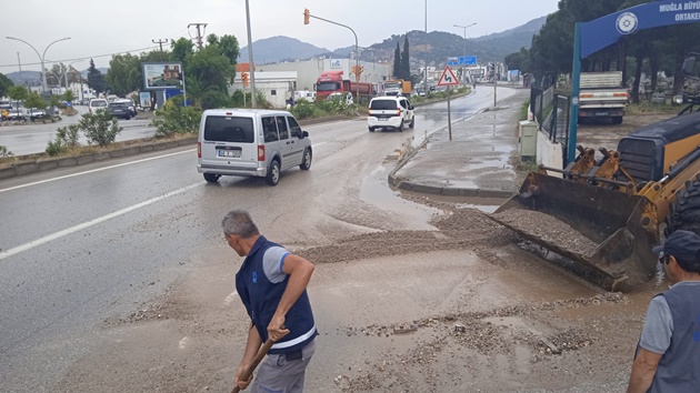 Belediye Ekipleri Teyakkuza Geçti