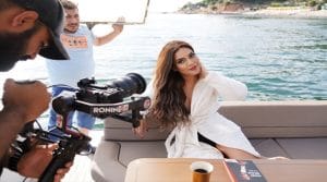 Eski Şarkıya Yeni Yorumuyla Mest Ediyor