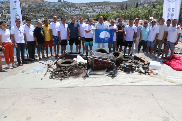 Gündoğan’da Deniz Dibi Temizliği