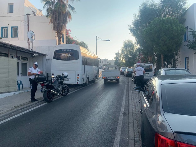 Trafik Zabıta Ekipleri Denetimlerini Sürdürüyor