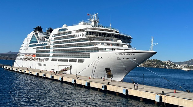 SEZONUN SON GEMİSİ SEABOURN ENCORE OLDU