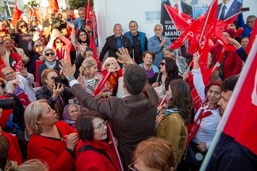 CHP TURGUTREİS SEÇİM OFİSİ COŞKULU KALABALIKLA AÇILDI