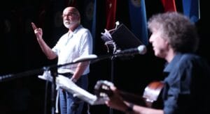 Boğaziçi’nde Şiir Ve Müzik Eşliğinde Sanat Dolu Bir Akşam Yaşandı