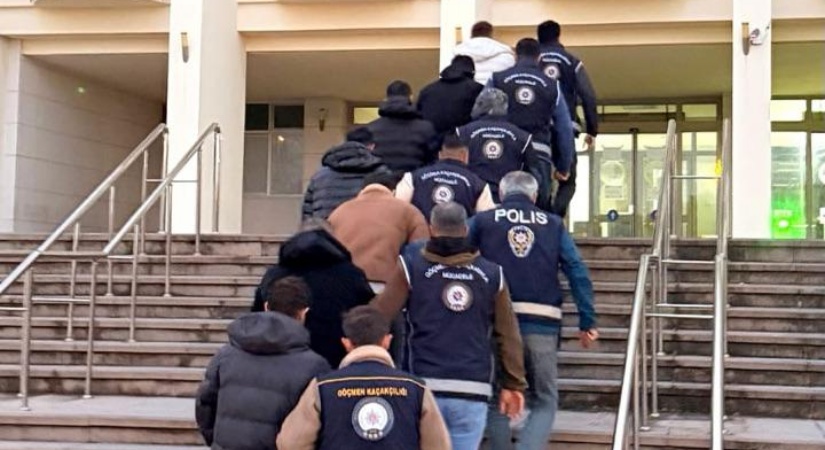 Kaçak Göçmen Çetesi Çökertildi