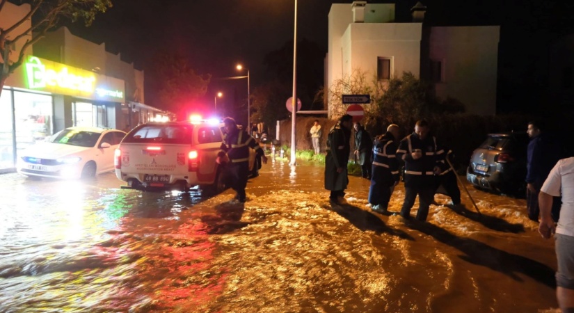 Belediye Ekiplerinden Şiddetli Yağışlara Karşı Yoğun Mesai