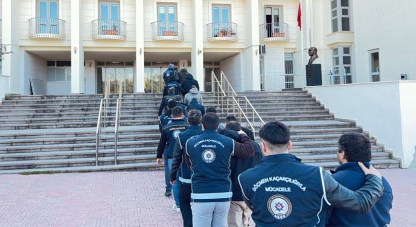 Göçmen Kaçakçılığı Operasyonunda 9 Tutuklama