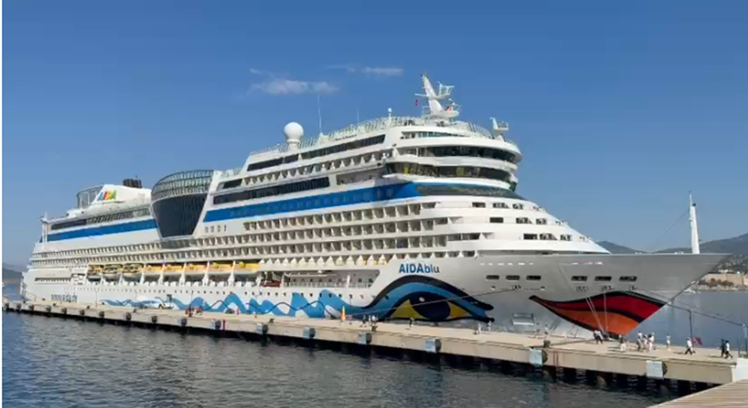 Aidablue Bodrum Limanında