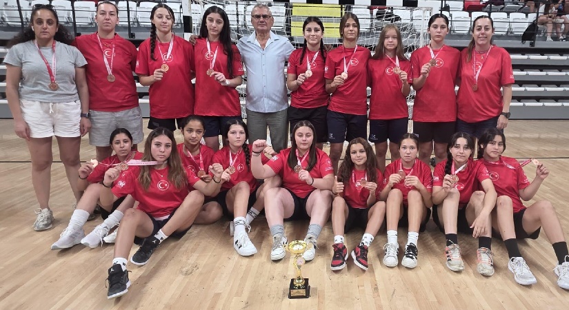 Yalıkavakspor’un Gençleri Muğla’yı Türkiye Kürsüsüne Taşıdı