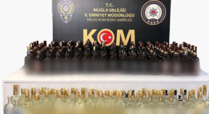 Milas’ta Araçtan 154 Şişe Kaçak İçki Çıktı