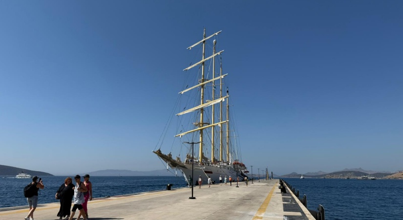 Star Flyer Bodrum Limanında