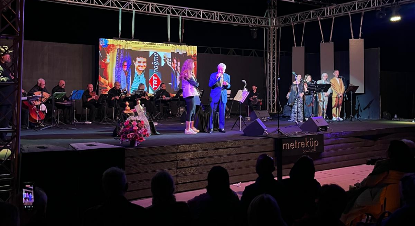Zekai Tunca, Metreküp Bodrum’da Bodrumlu Müzikseverlerle Buluştu
