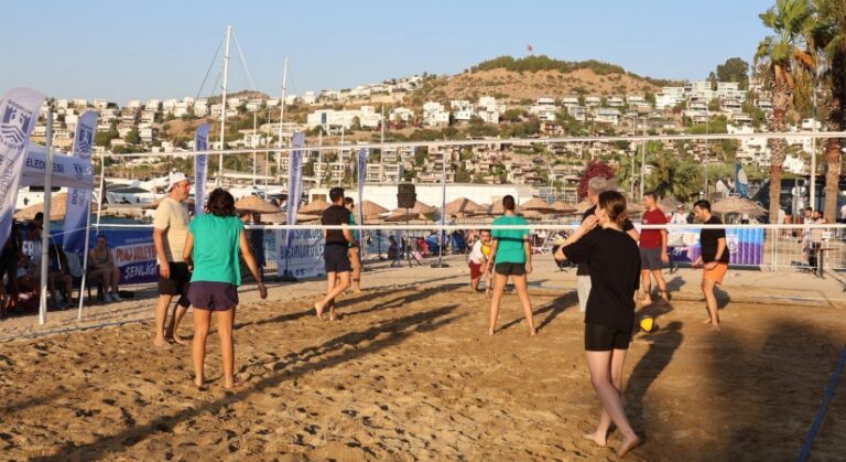 Plaj Voleybolu Heyecanı Devam Ediyor