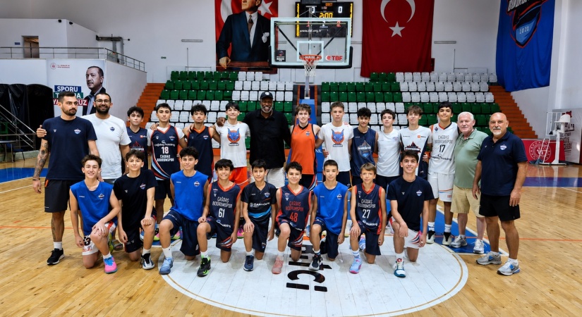 Audie Norris’ten Çağdaş Bodrum Spor Altyapısına Ziyaret